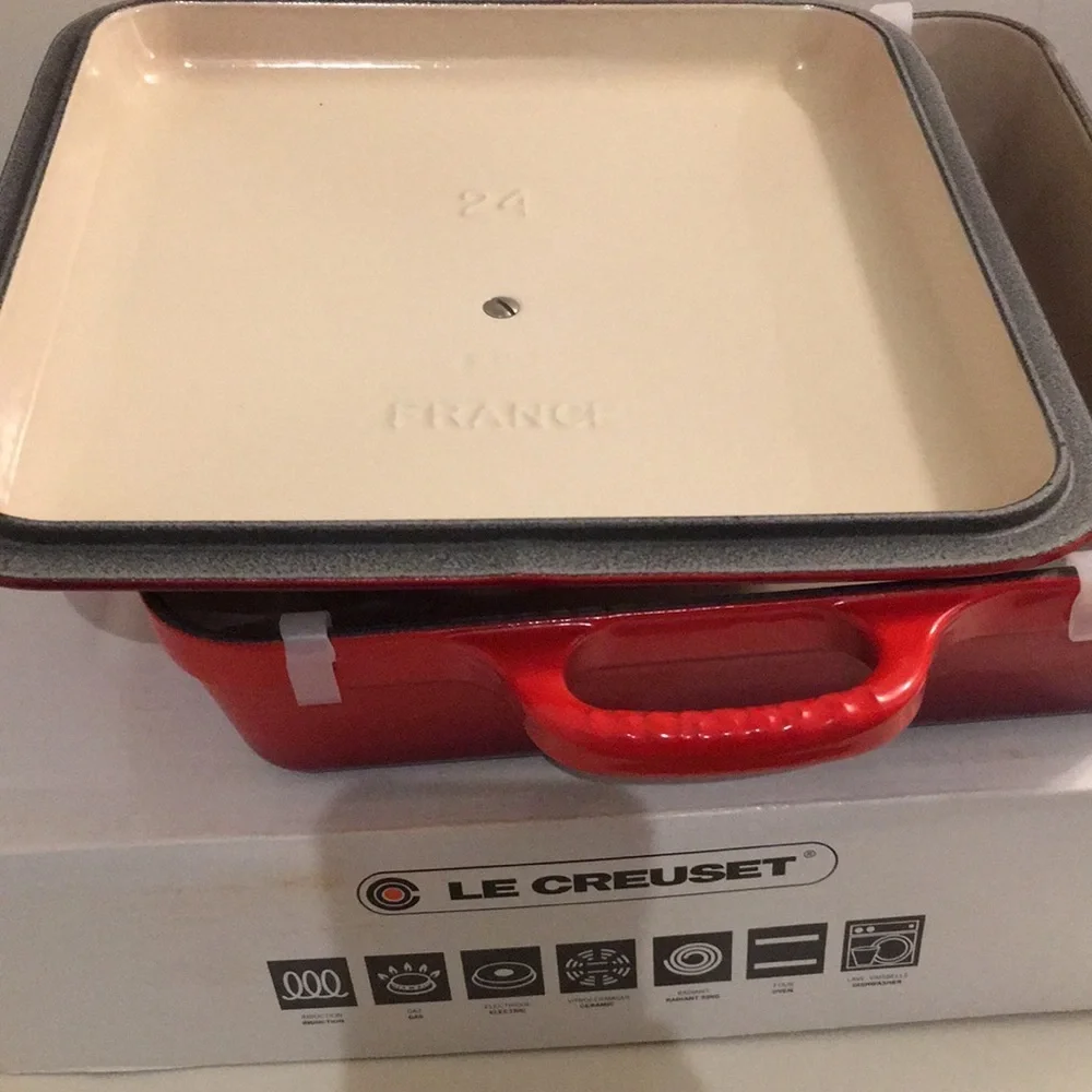 NWT Le Creuset 3 Qt Square Cocotte Cerise Red Cast Iron Dutch Oven